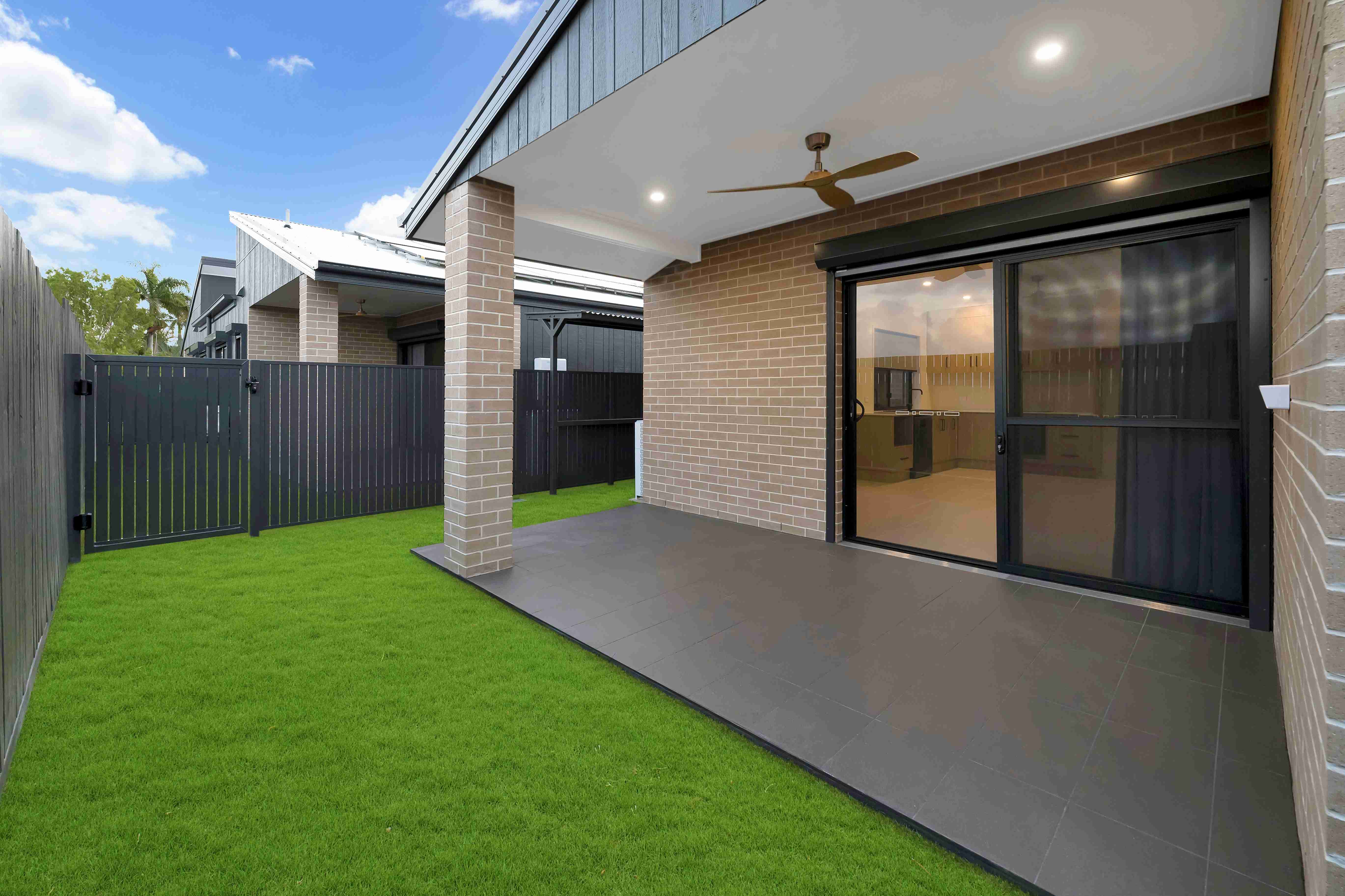 The Yaringa Units, Lowcock Builders Bowen QLD 4805.